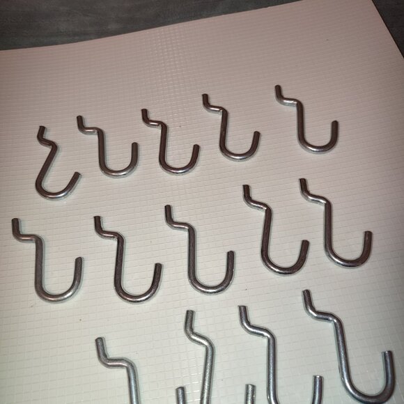 15 Pcs Pegboard Hooks Metal Hardware Home Peg Board Accessories Display Garage - Picture 6 of 6